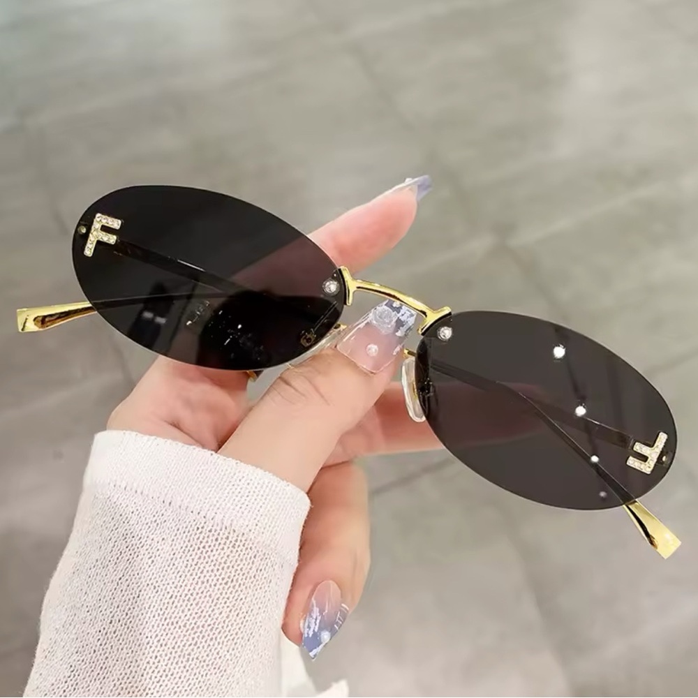 Elegant Black and Gold Sunglasses